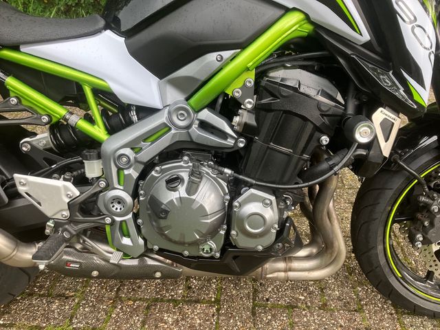 kawasaki - z900