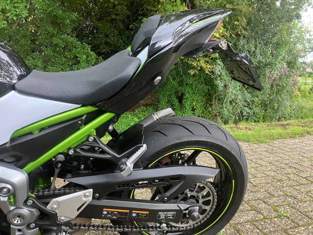 kawasaki - z900