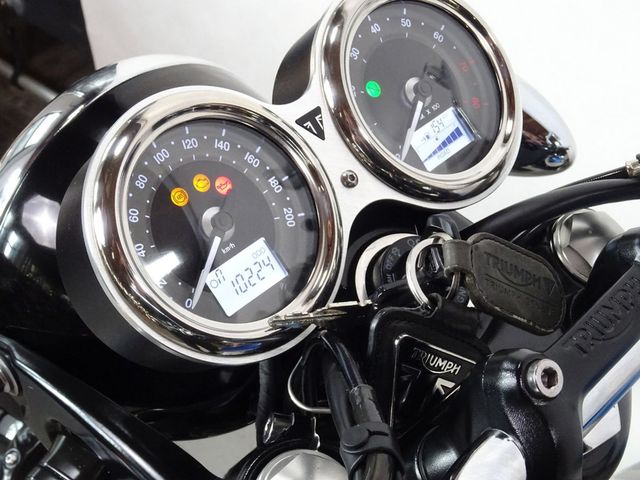 triumph - bonneville--t-120