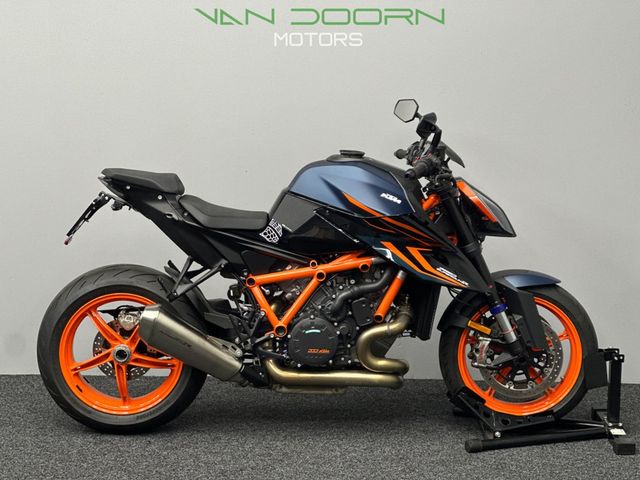 ktm - 1290-super-duke-r-evo