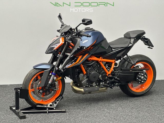 ktm - 1290-super-duke-r-evo