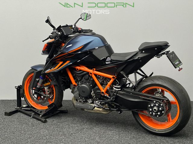 ktm - 1290-super-duke-r-evo
