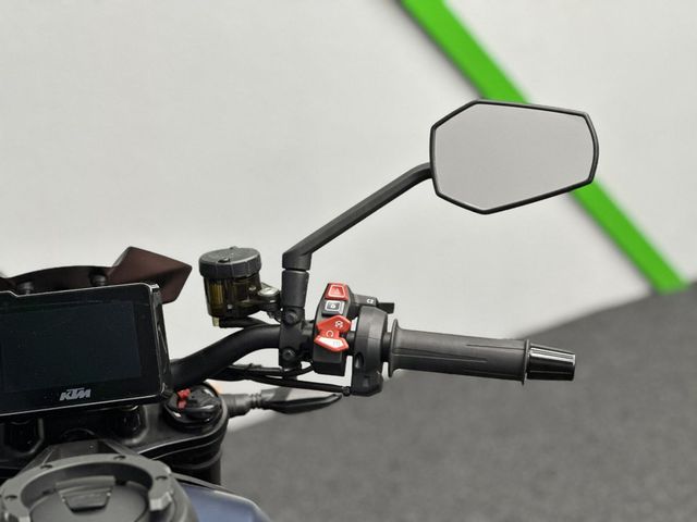 ktm - 1290-super-duke-r-evo