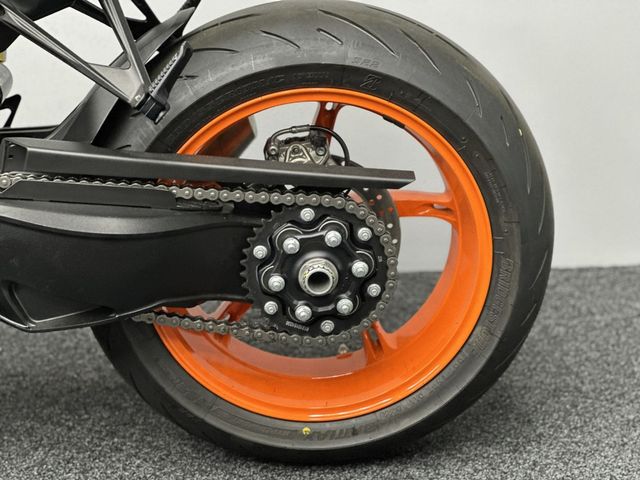 ktm - 1290-super-duke-r-evo