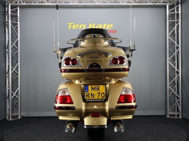 honda - gl-1800-goldwing