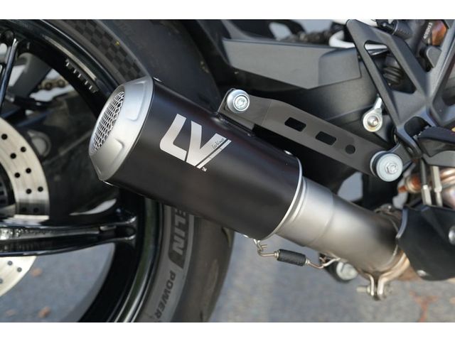 ktm - 1390-super-duke-r-evo