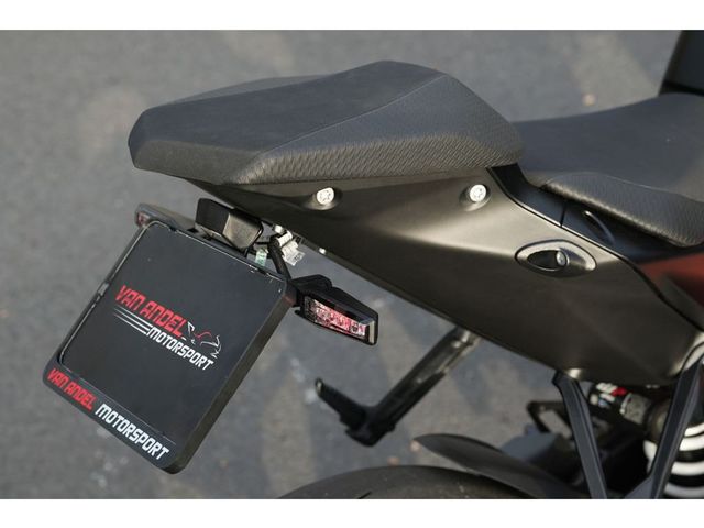 ktm - 1390-super-duke-r-evo