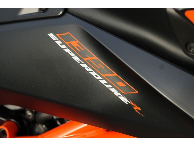 ktm - 1390-super-duke-r-evo