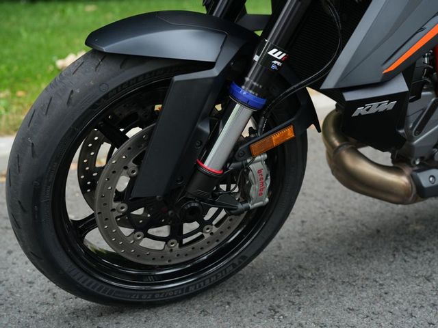 ktm - 1390-super-duke-r-evo