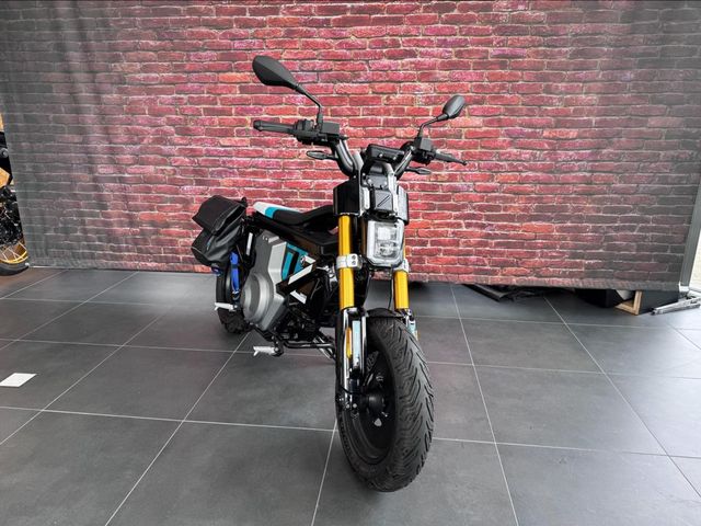 bmw - ce-02