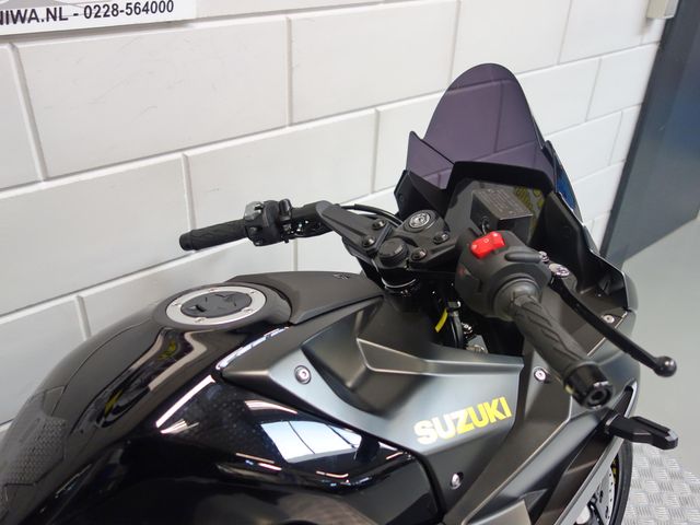 suzuki - gsx-8r