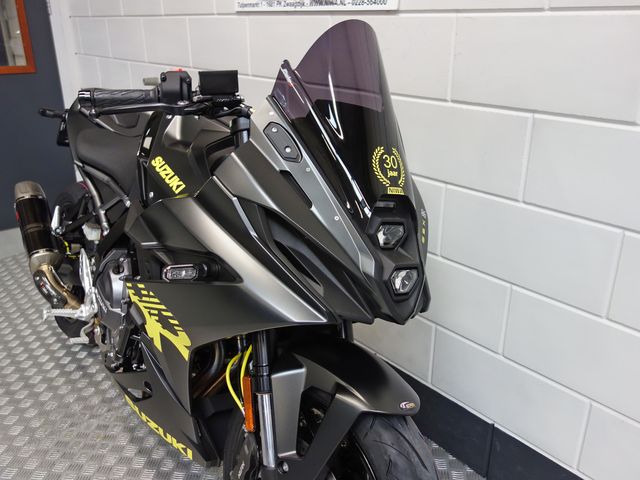 suzuki - gsx-8r
