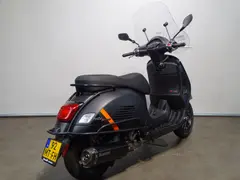 Vespa GTS 300 Super Sport 2023 occasion – foto 3 van 9