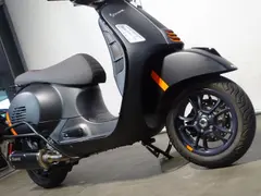 Vespa GTS 300 Super Sport 2023 occasion – foto 7 van 9