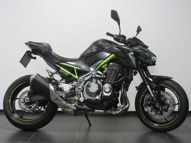 kawasaki - z900
