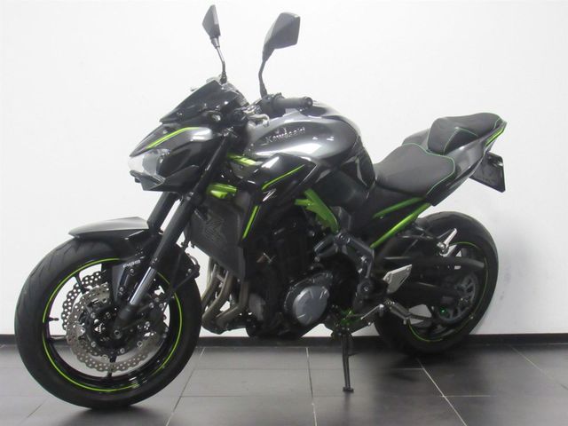 kawasaki - z900