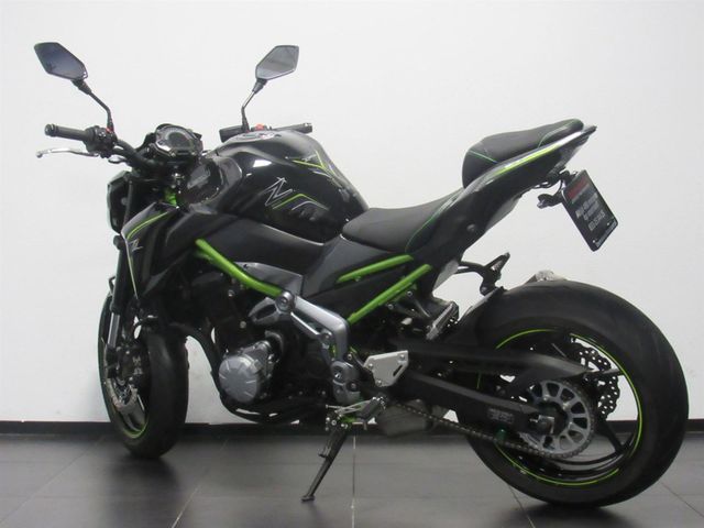 kawasaki - z900
