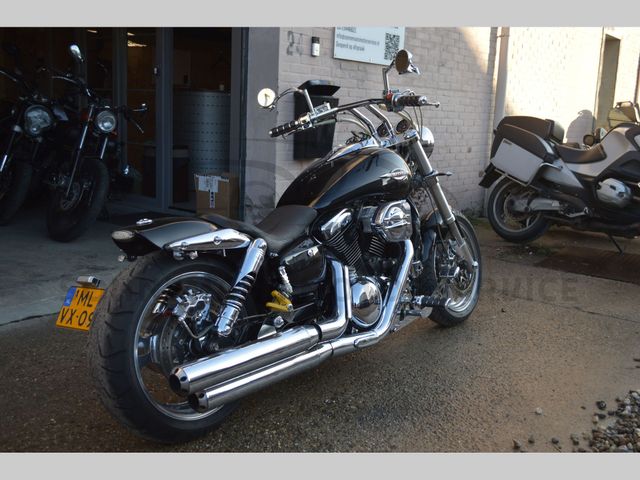 suzuki - vz-1600-marauder