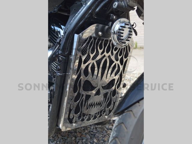 suzuki - vz-1600-marauder