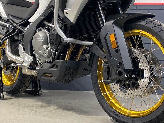 cfmoto - 700-mt-adventure