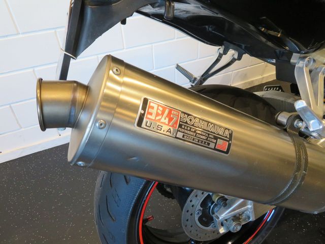 honda - cbr-900-rr-fireblade