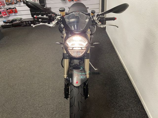 ducati - m-1100-evo