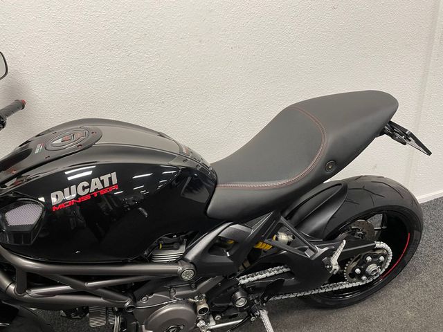 ducati - m-1100-evo