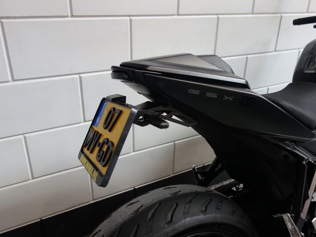 suzuki - gsx-8s