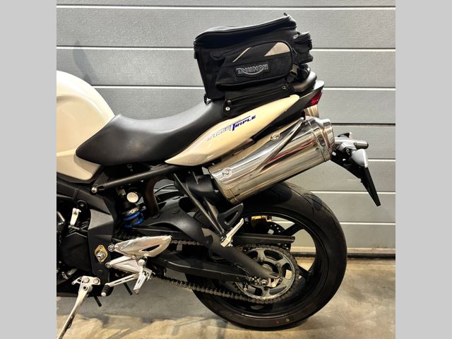 triumph - street-triple-675