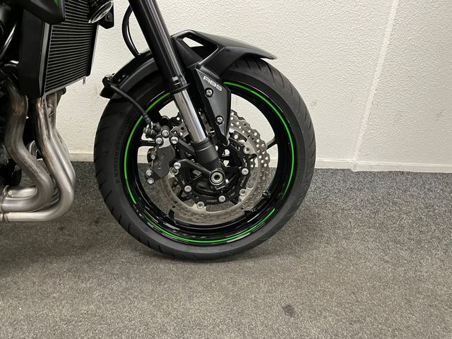 kawasaki - z900