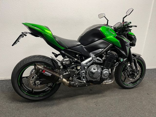 kawasaki - z900