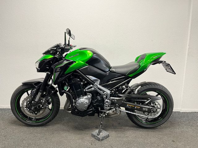 kawasaki - z900