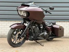 Harley-Davidson Fltrx Road Glide Custom Red/black | Soundstream 2022 occasion – foto 5 van 20