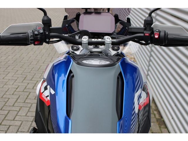 bmw - r-1300-gs