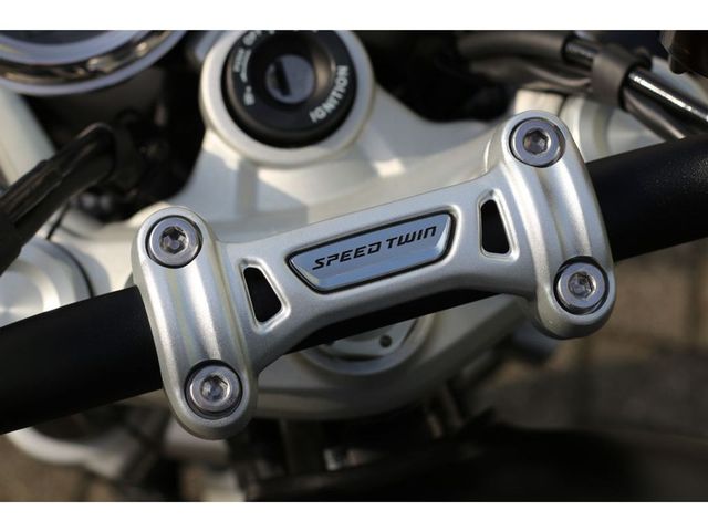 triumph - speed-twin-1200