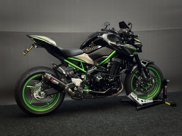 kawasaki - z900