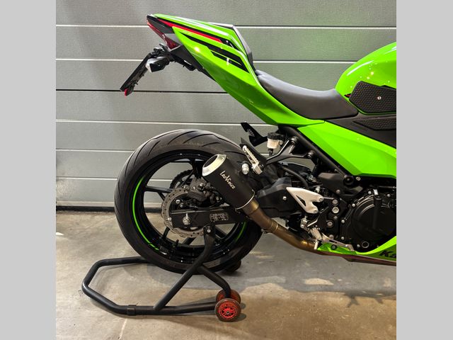 kawasaki - ninja-400