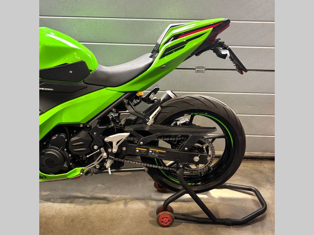 kawasaki - ninja-400