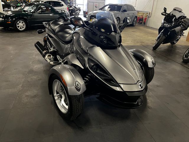 can-am - spyder-rs