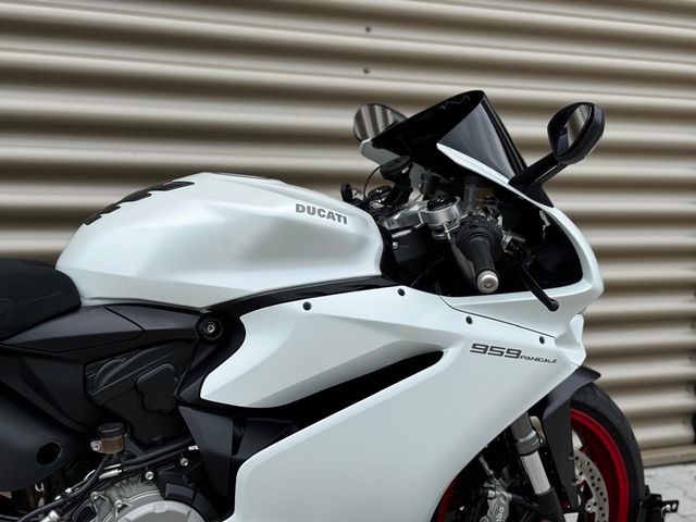 ducati - 959-panigale