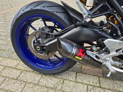 YAMAHA MT 09 SP – foto 3