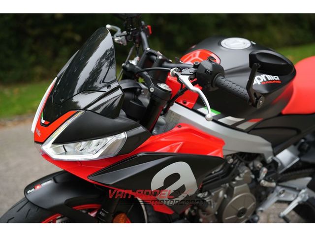aprilia - tuono-660