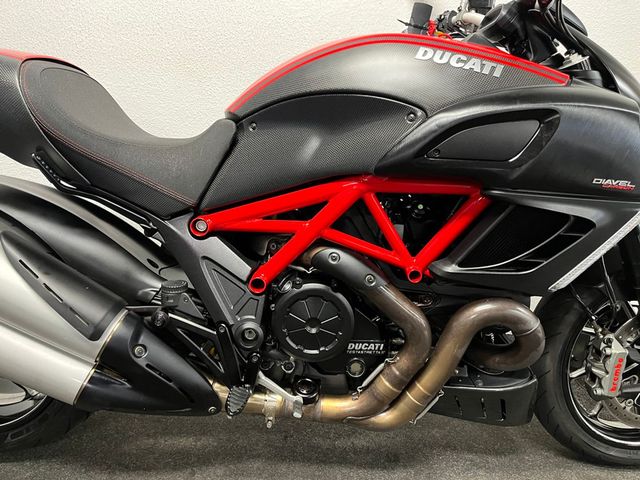 ducati - diavel-carbon