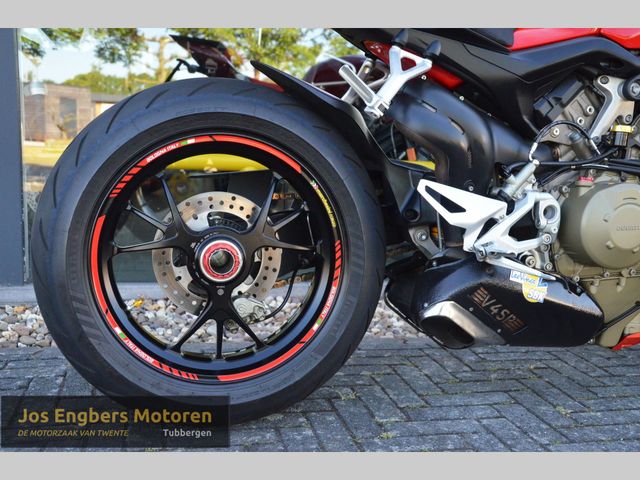 ducati - streetfighter-v4s