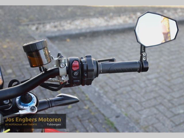 ducati - streetfighter-v4s