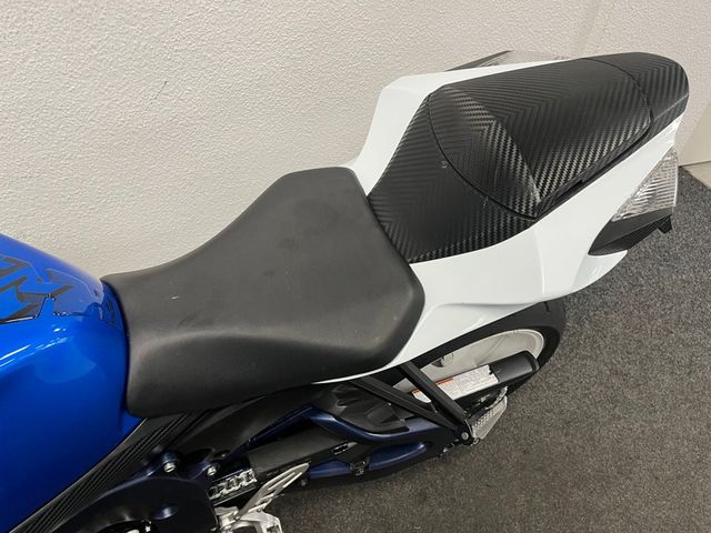 suzuki - gsx-r-600
