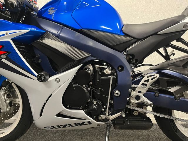 suzuki - gsx-r-600