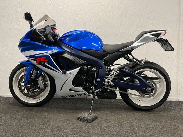 suzuki - gsx-r-600