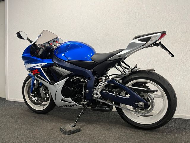 suzuki - gsx-r-600
