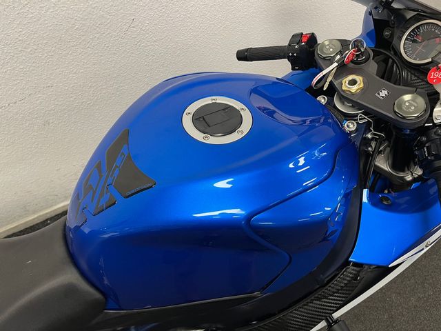 suzuki - gsx-r-600